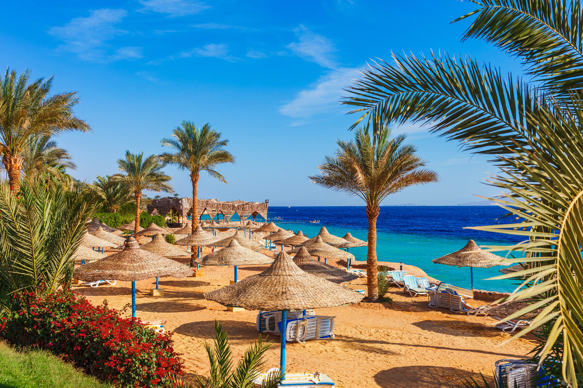 Pool with sea view - vacation apartment with Red Sea view in Hurghada Egypt